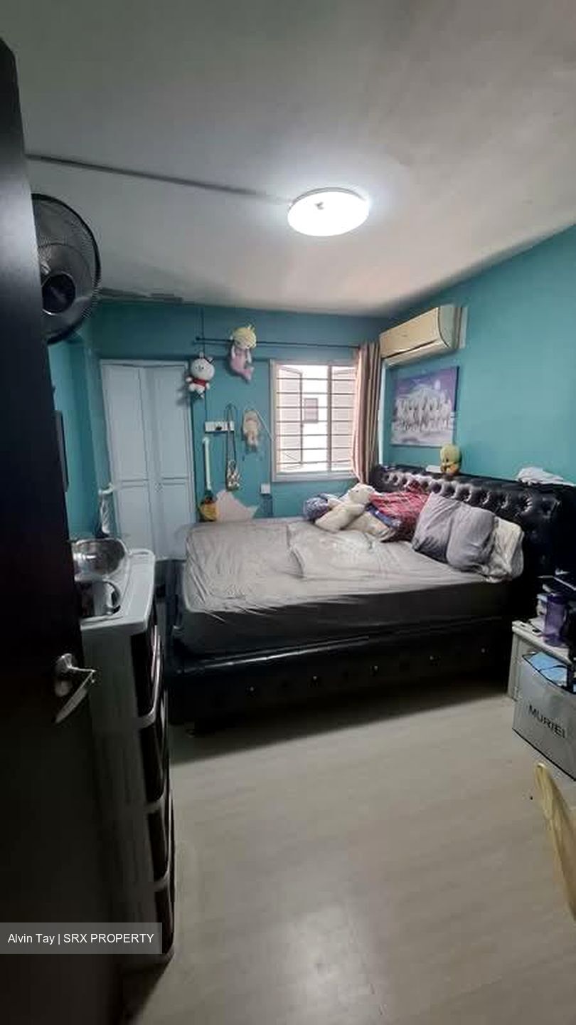 Blk 271 Gombak Place (Bukit Batok), HDB 3 Rooms #559734111